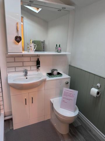 Bed and Breakfast The Little Garden Hideaway With Stunning Sea Views And Garden Holyhead Exterior foto